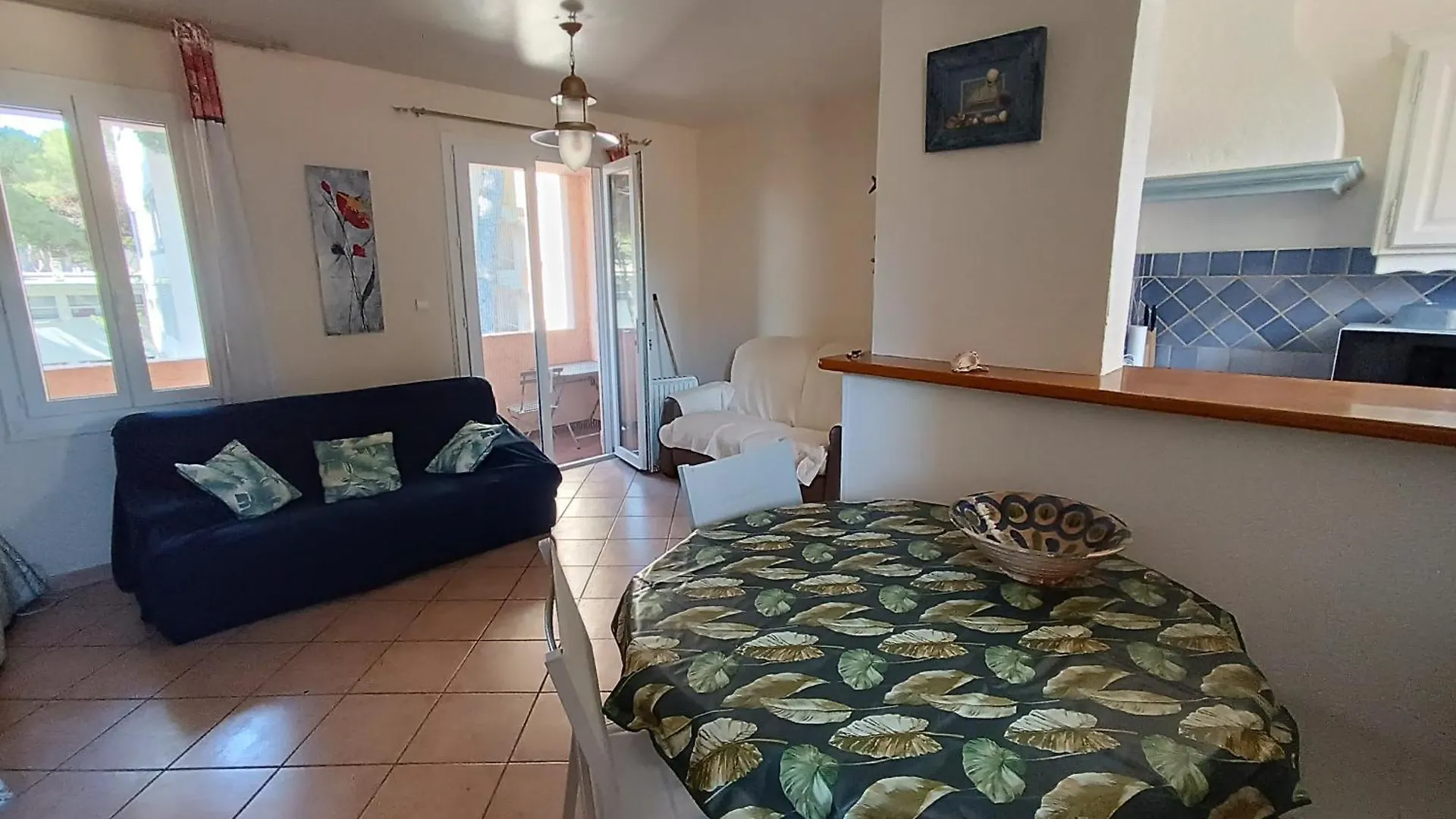 Appart Au Calme, Climatise, Avec Parking, 2 Pas Des Plages, Hyeres Le Port Apartment France